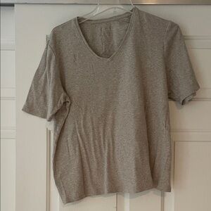 Chico’s V-Neck T-Shirt Size 2 (12)